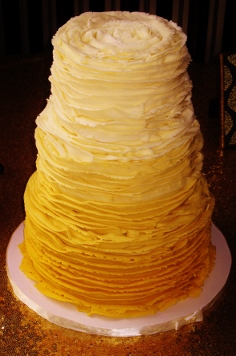 Buttercream Ivory Gold Ruffle Cake 0760 2