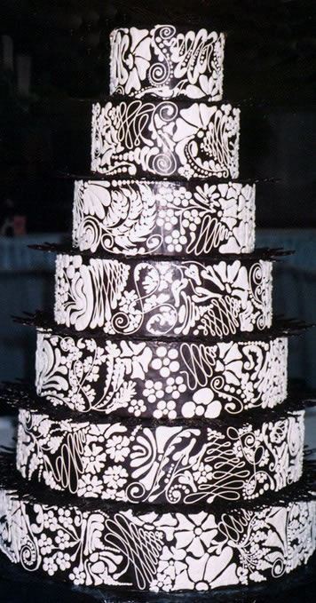 White & Chocolate Wedding Cake