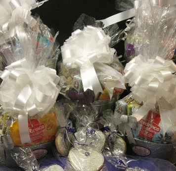 Bridal Shower Gift Baskets and Favors 001