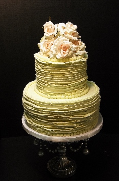 2 Tier Ivory Ruffle Cake with Fresh Florals 010